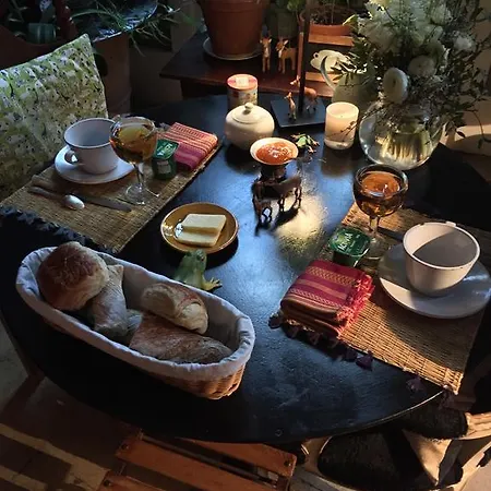 Couette-café D'autres, Massages 3*