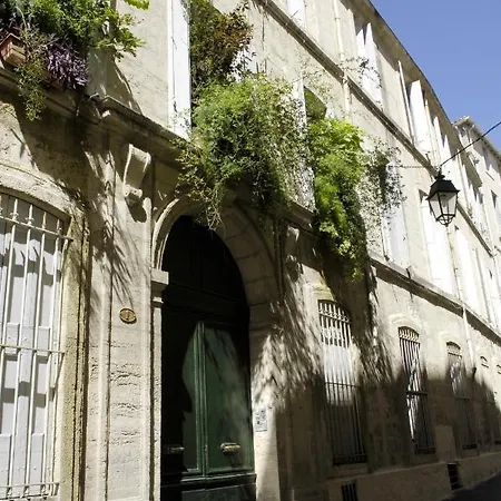 D'autres, Massages Couette-café 3*