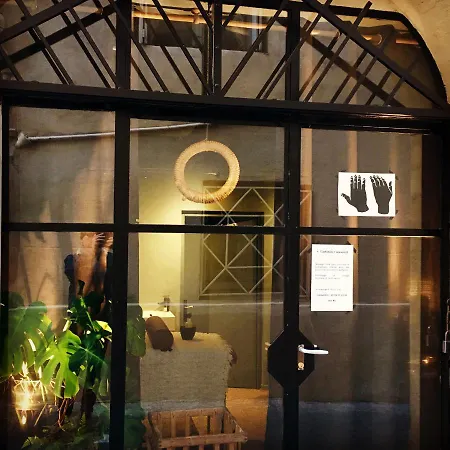 D'autres, Massages Couette-café Montpellier